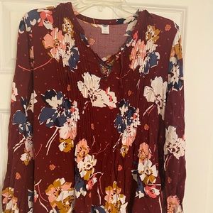 Old Navy maroon floral blouse